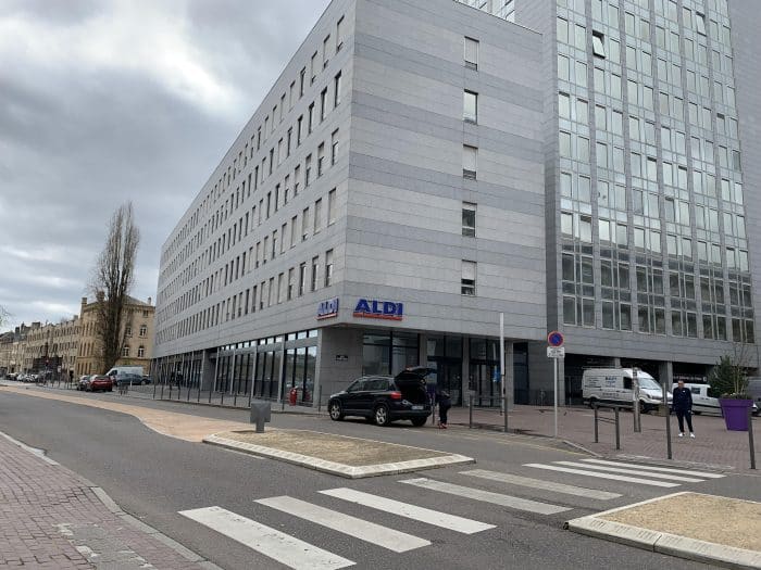 Conversion d’une ancienne friche de centre-ville en supermarché alimentaire